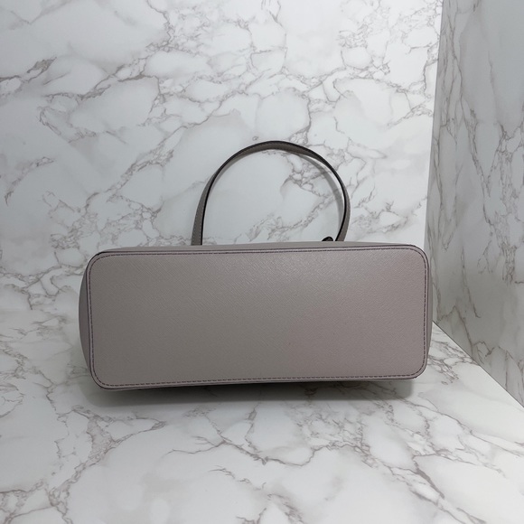 Michael Kors Charlotte Large Top Zip Tote - Picture 4 of 7